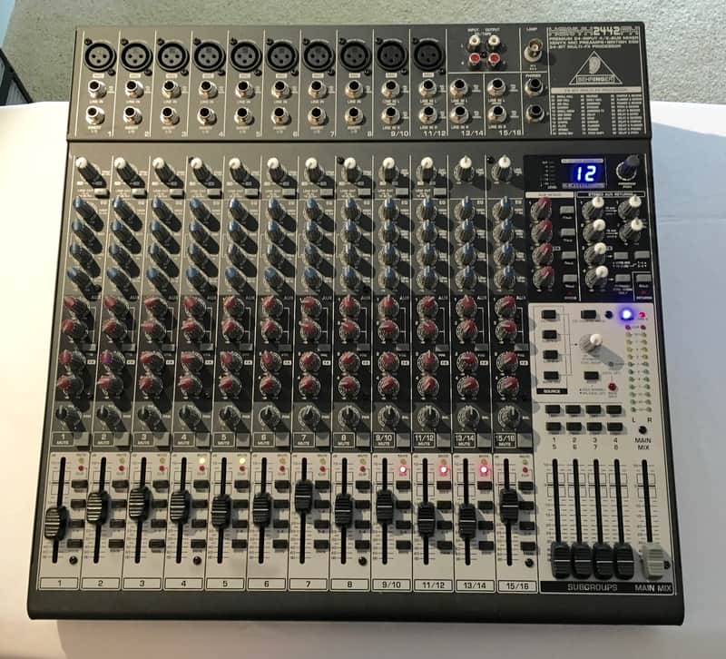 307 BEHRINGER XENYX 2442FX アナログミキサー Behringer Xenyx 2442FX