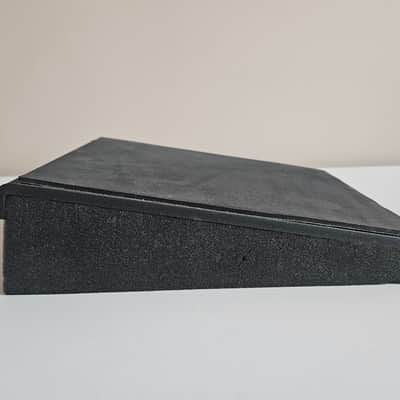 Primacoustic RX5 UF Recoil Stabilizer Isolation Pad - Pair image 3