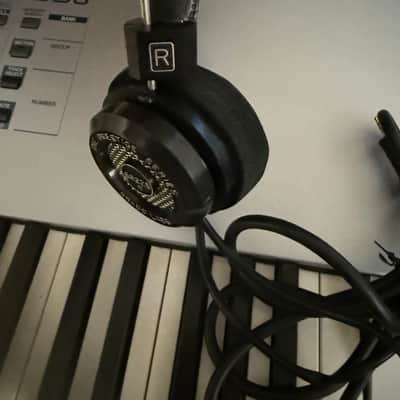 Grado Labs SR225e Open-Back Headphones 2010s - Black image 3