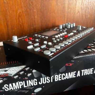 Elektron Octatrack DPS-1 Dynamic Performance Sampler w/ box image 8