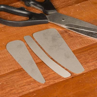 StewMac Sharkskin Abrasive, 4" x 2.75" - Set of 2 Bild 5