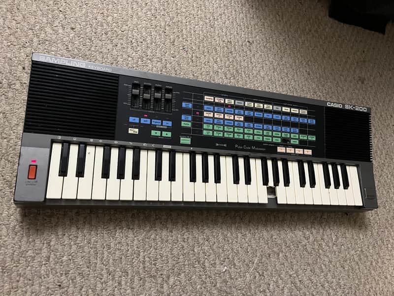 Casio SK-200 49-Key Sampling Keyboard 1980s - Black image 1