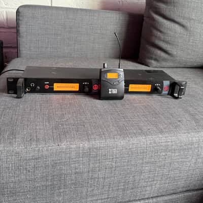 Xtuga RW2080 4 Channel Wireless Headphone System image 2