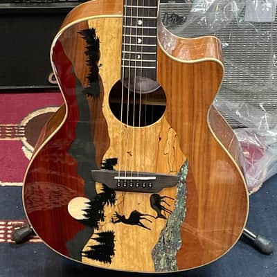 Luna Vista Bear Acoustic-Electric with Case 2010s - Natural image 1