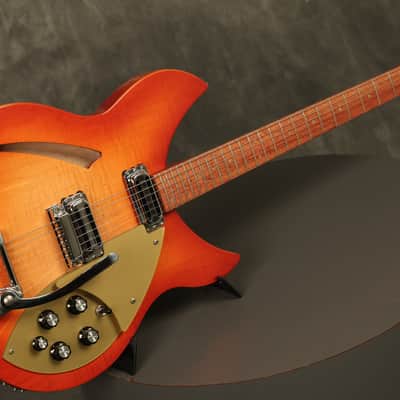 1997 Rickenbacker 330 mod w/Bigsby/Gold Guards/Vintage pickups + Autumnglo refin image 11