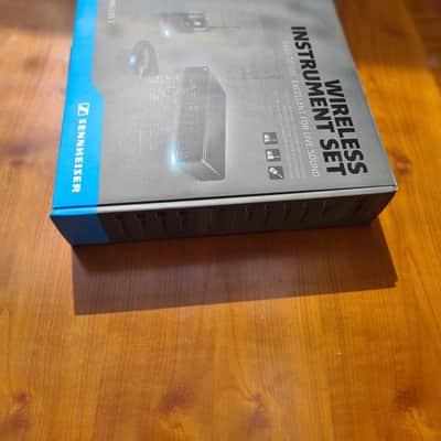 Sennheiser 🎸 Sennheiser XS Wireless Instrument Set – Receiver + Bodypack Transmitter – Original Box image 14