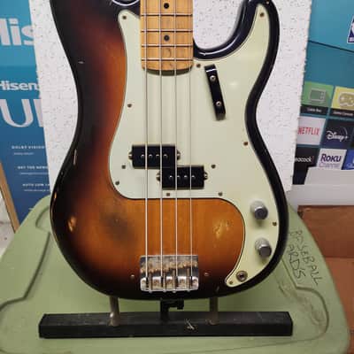 Fender 1959 Custom Shop Relic PBass Special Order 2008 Sunburst image 4