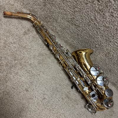 Bundy II Alto Saxophone w/ Case and Mouthpiece image 1