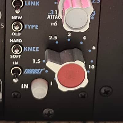 API 527 Compressor MINTY! image 3
