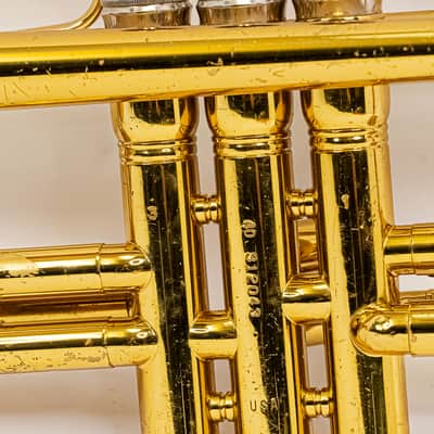 King Tempo 600 Bb Trumpet – Made in USA with Case, Mouthpiece & Song Books image 3