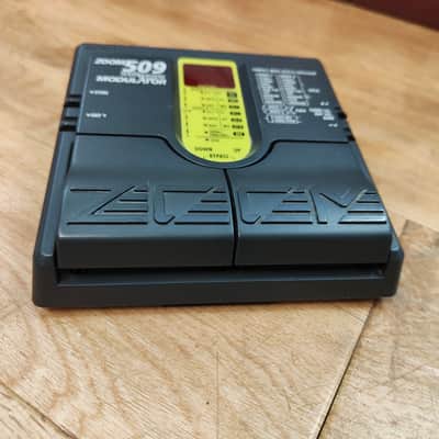 Zoom 509 Dual Power Modulator image 2