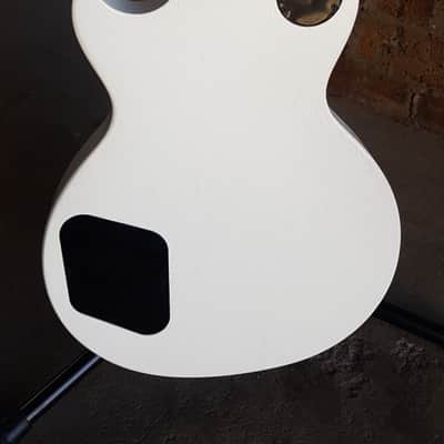 Gibson Les Paul special  2023 - white with gig bag image 6