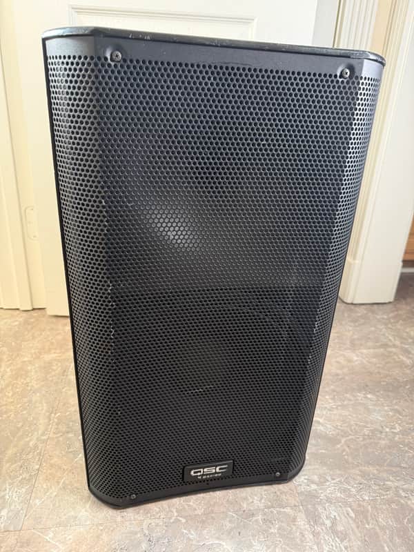 QSC K12 1KW 75° Powered 1000W image 1