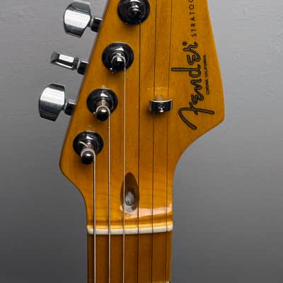 Fender American Professional II Stratocaster with Maple Fretboard 2020 - Present - Black image 7
