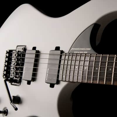 Washburn Parallaxe PXS100 Arfrwhm Floyd Rose White Electric Guitar HH Reverse image 3
