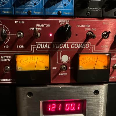 Langevin DVC Dual Vocal Combo 2000s - Red image 3