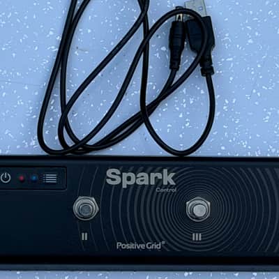 Positive Grid Spark 40 40-Watt 2x4" Modeling Guitar amp- Black + Spark Foot  Contol image 4