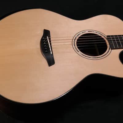 Furch Yellow Deluxe Gc-SR Gc w/ Bevel Duo (Spruce top) Hard case image 1