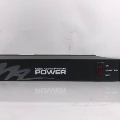 Middle Atlantic Products Rackmount Power Center 8-Outlet PD-915R image 4