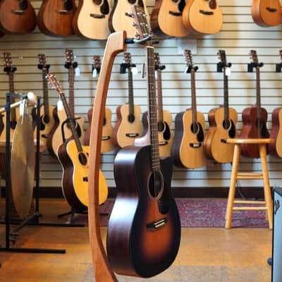 Martin Road Series OMC-10E Modern Acoustic-electric Guitar 1935 Sunburst w/Softshell Case image 5