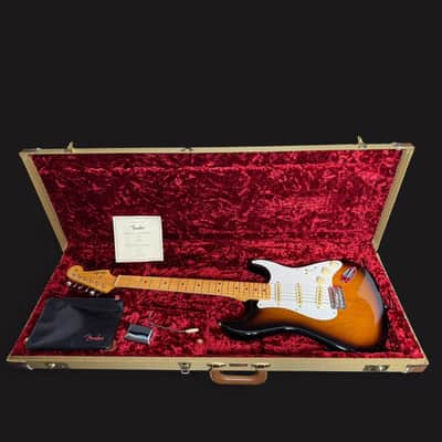Fender Fender American Vintage II 1957 Stratocaster 3,4kg 2024 - 2-Color Sunburst image 2