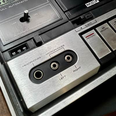 Sharp RT-480U Top Loading Cassette/Recorder 1974 - Wood image 6