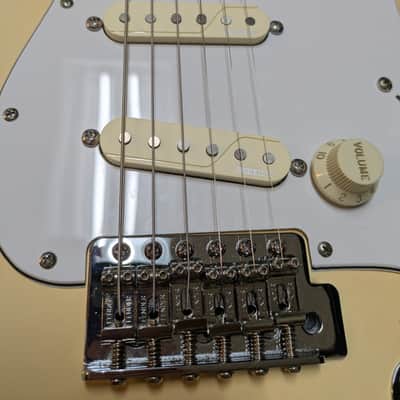 Fender Standard Stratocaster® (Upgrade) (2006-2008), Maple Fingerboard, Arctic White with Fishman Fluence Stratocaster Loaded Pickguard - White with Battery Pack and Hard Case image 2
