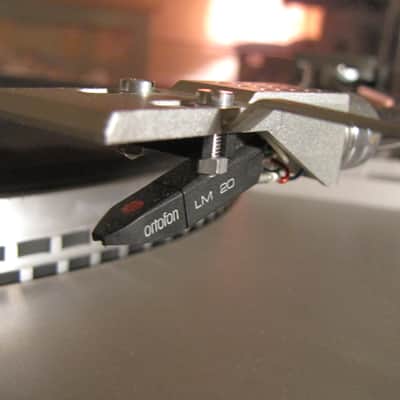 JVC   L-A55  1979-80 Automatic Direct-Drive Turntable W/ Ortofon Cartridge image 7