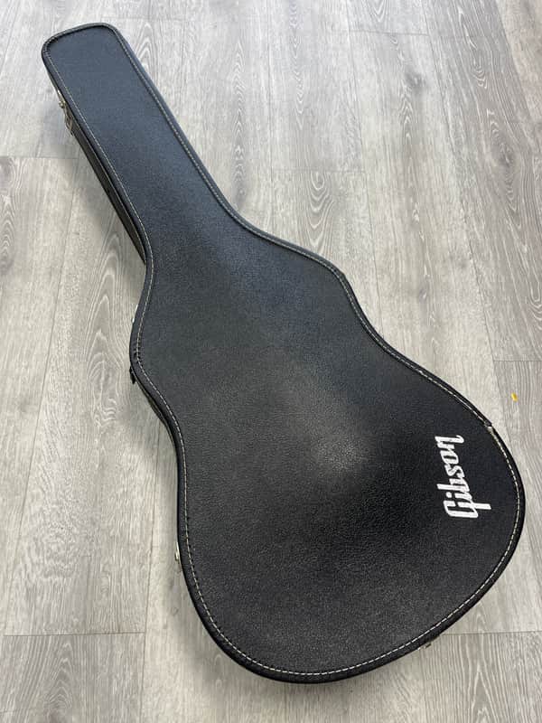 Gibson J-45 ADJ case 1966 image 1