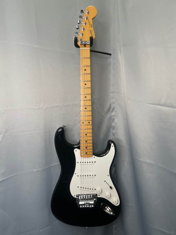 Japanese Squier Stratocaster 1984-1987 Black with Case image 1