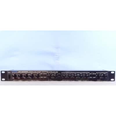 Alesis 3630 Dual-Channel Compressor / Limiter with Gate image 1