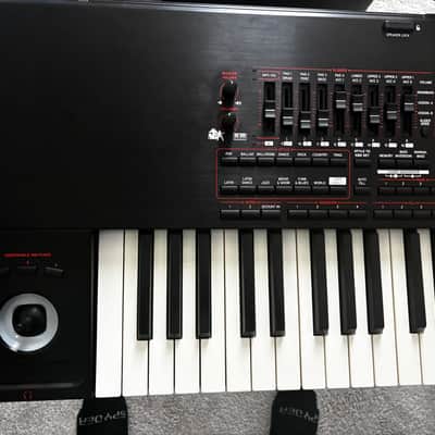 Korg PA4X 76Key Professional Arranger Bundle image 2