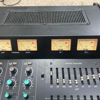 Yamaha EMX300 12 Channel/3 Buss 250W Stereo Powered Mixer 1980's image 3