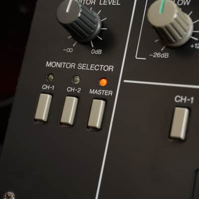 Pioneer DJM-300 Two Channel Performance DJ Mixer w/ 3-Band EQ - 100V image 8