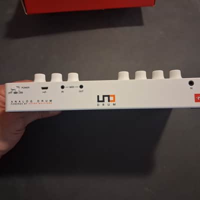 IK Multimedia UNO Drum Analog/PCM Drum Machine 2019 - Present - White / Black image 2
