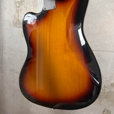 Fender Jazzmaster JM66B Crafted in Japan - Sunburst image 9