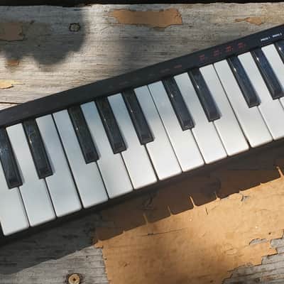 Akai LPK25 MKII 25-Key MIDI Controller - Black