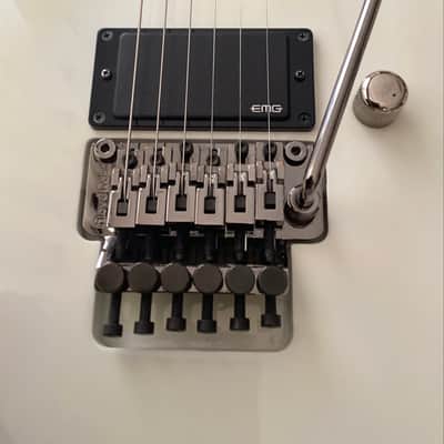 ESP  M-II SNOWHITE 2010 - EMG’S image 6