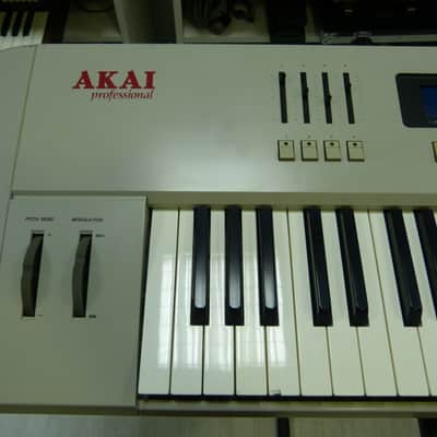 Akai MX1000 76 keys MIDI controller | Reverb
