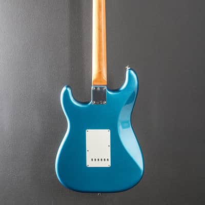 Fender Vintera II 60's Stratocaster - Lake Placid Blue image 5