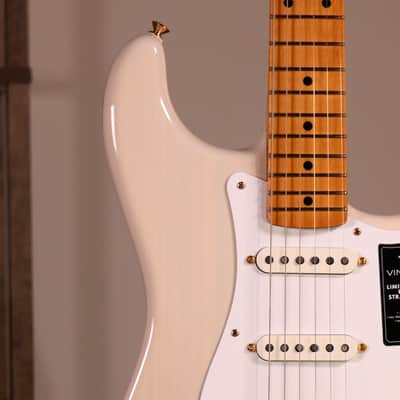 Fender Limited Edition Vintera III Late '50s Stratocaster - Maple Fingerboard, White Blonde image 4