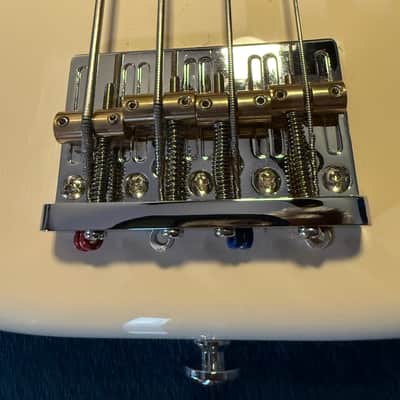 Fender Vintera II '60s Precision Bass 2023 - 2026 - Olympic White image 4