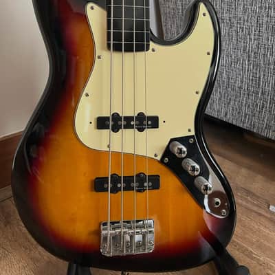 Fender Squier Vintage Modified Jazz Bass Fretless 2010 - 3-Color Sunburst image 1