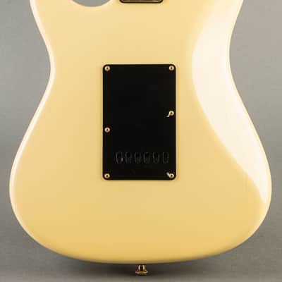 Valley Arts Custom Pro 2000s - Yellow image 7