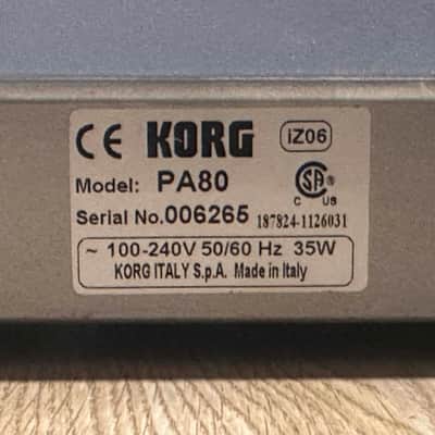 Korg pa 80 arranger 2001 - silver