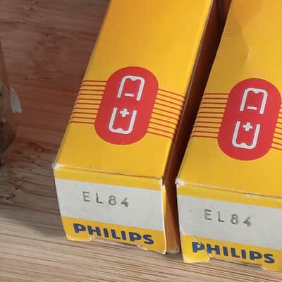 Very rare  NOS NIB 1972 MULLARD Blackburn el84 6bq5 matched pair  KM1  UK Philips label very strong Vox ac15 Marshall Echolette image 10
