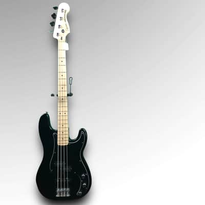 Squier Affinity Precision Bass PJ with Maple Fretboard 2020 - Present - Black image 2