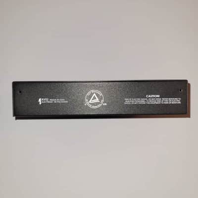 Furman AC-215 Compact Power Conditioner - With 3 Prong Cord image 4