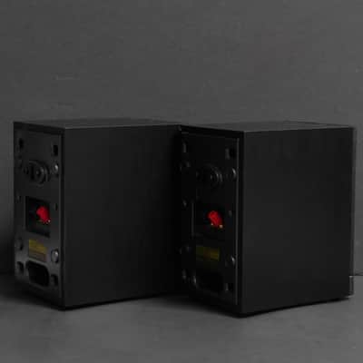 Klipsch RB-10 Reference Bookshelf Speakers image 5