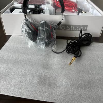 Scarlett Solo Studio 3rd Gen USB Recording Bundle image 8